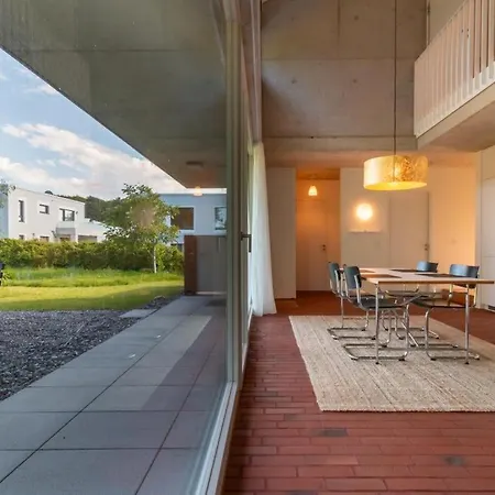 Prázdninový dům Modernes Architektenhaus Direkt Am Golfplatz Schloss Ranzow. *