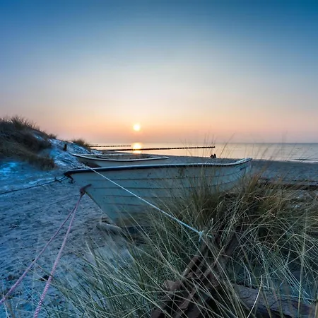 Modernes Architektenhaus Direkt Am Golfplatz Schloss Ranzow. Prázdninový dům *